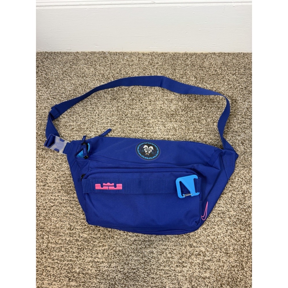 Nike LeBron James Fanny Pack Crossbody Bag Blue Lion
